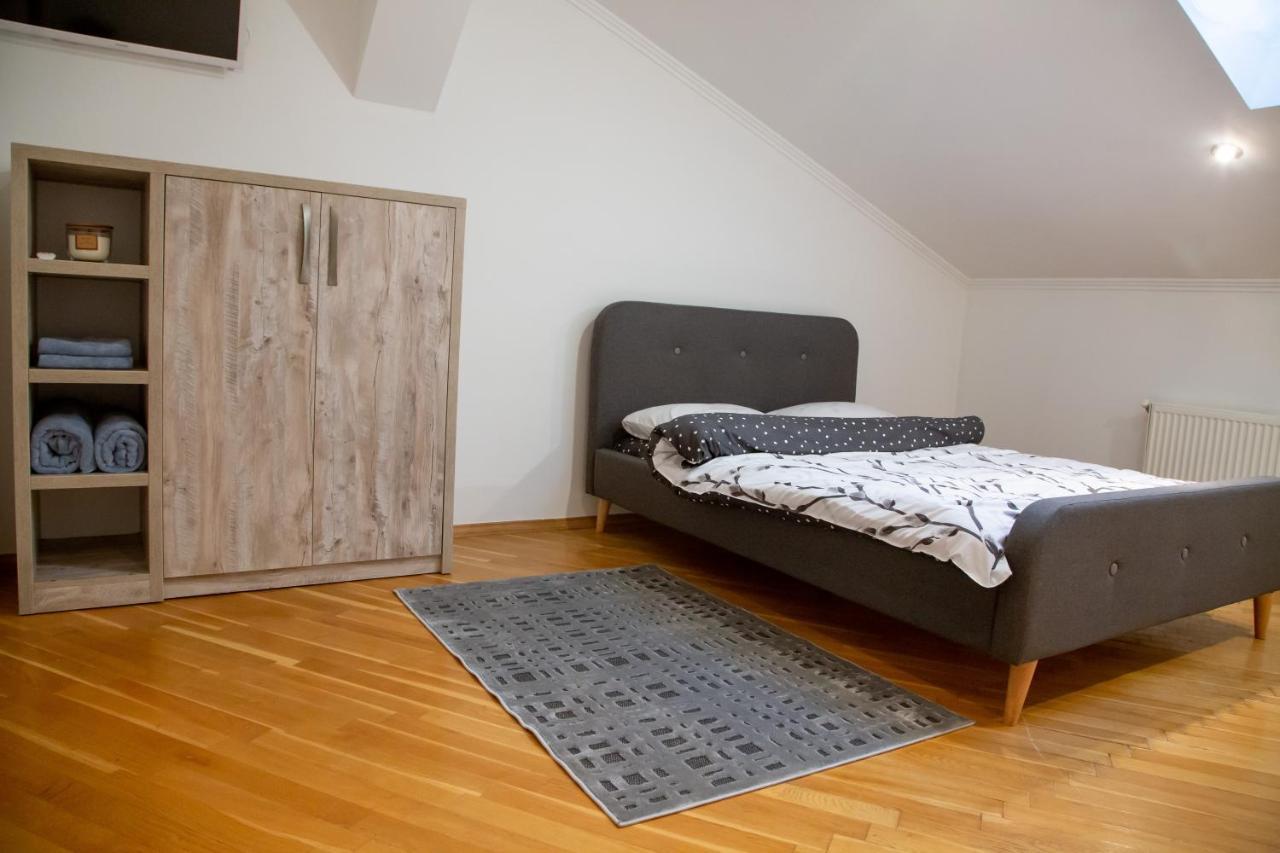 Apartment Kostyushka Lviv Buitenkant foto
