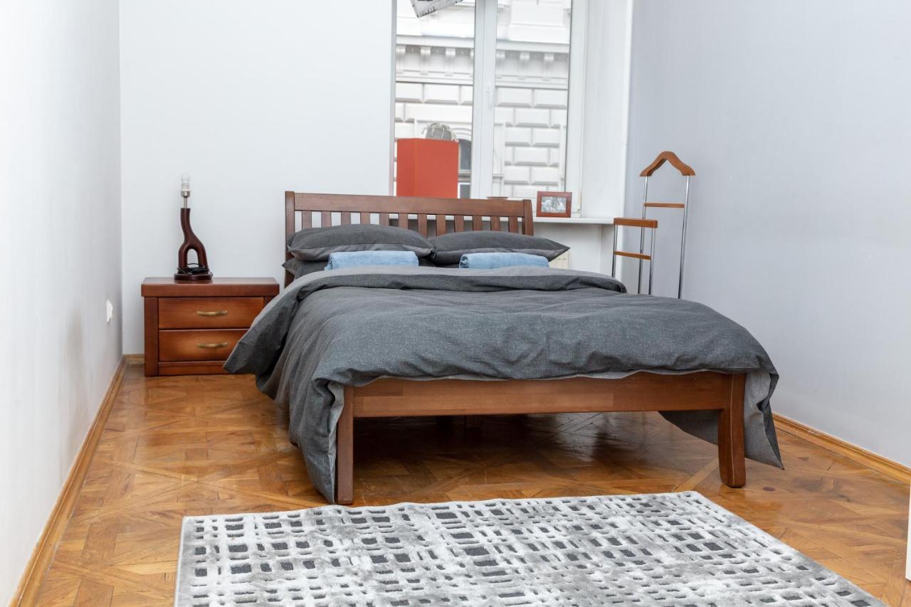 Apartment Kostyushka Lviv Buitenkant foto
